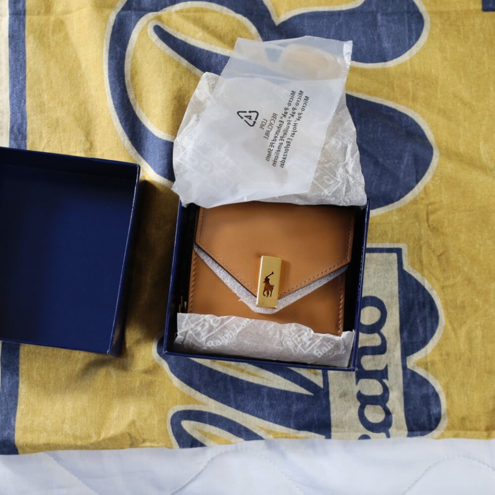 RALPH LAUREN POLO ID LEATHER COMPACT WALLET - Picture 2 of 8